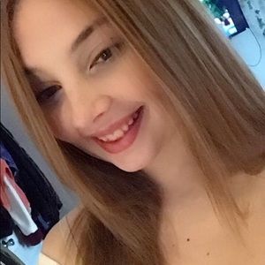 Meet your Posher, Cerina